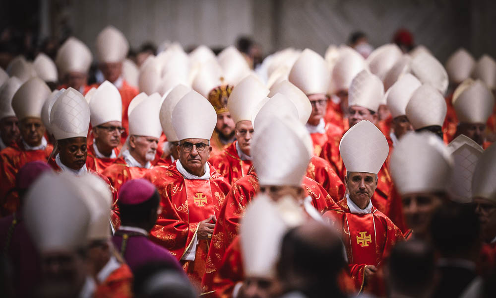 В состав конклава входят 120 кардиналов